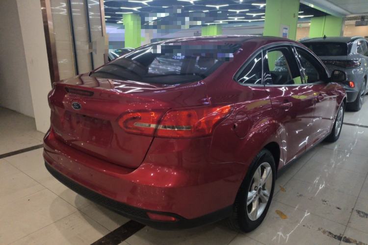Used Ford Focus 2017 Sedan 1.6L Automatic Comfort Plus SmartDrive Edition Exterior 5