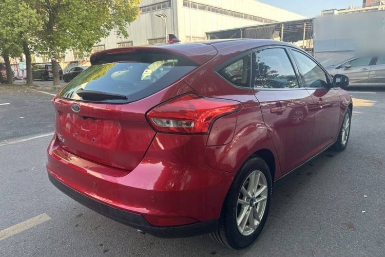 Used Ford Focus 2017 Hatchback 1.6L Manual Fashion Edition SmartDrive Version Exterior 5
