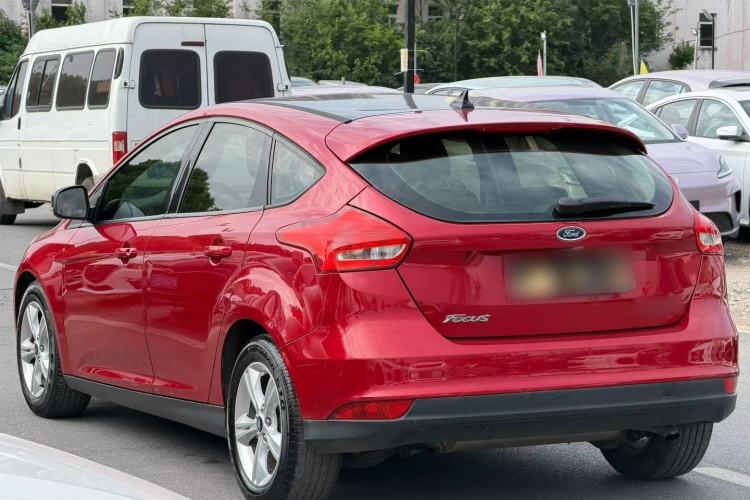 Used Ford Focus 2017 Hatchback 1.6L Manual Comfort Plus SmartDrive Edition Exterior 6