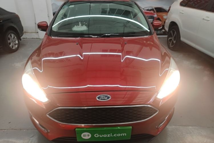 Used Ford Focus 2017 Hatchback EcoBoost 125 Automatic - Ultra-Powerful Style Edition with Smart Drive Features Front