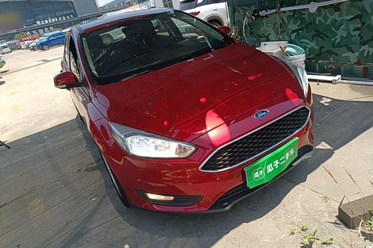 Used Ford Focus 2017 Hatchback 1.6L Automatic Comfort Plus SmartDrive Edition Front Right 45 Deg
