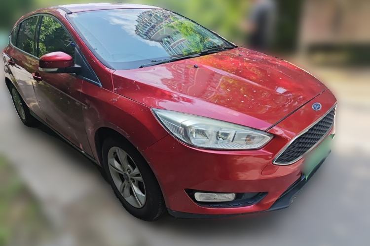 Used Ford Focus 2017 Hatchback 1.6L Automatic Comfort Plus SmartDrive Edition Front Right 45 Deg