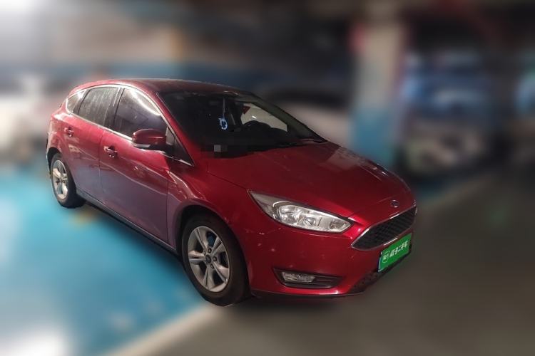 Used Ford Focus 2017 Hatchback 1.6L Automatic Comfort Plus SmartDrive Edition Front Right 45 Deg