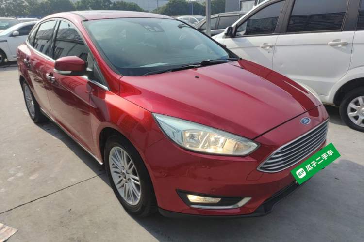 Used Ford Focus 2017 Sedan EcoBoost 180 Automatic Flagship Model Front Right 45 Deg