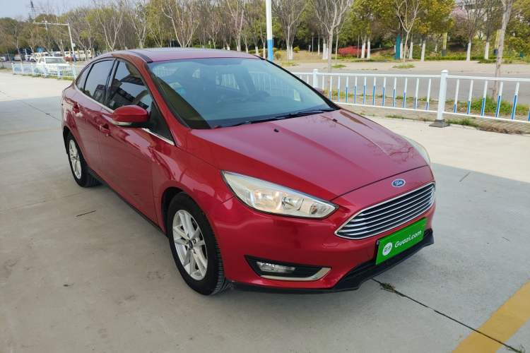 Used Ford Focus 2017 Sedan EcoBoost 180 Automatic Elite Model Front Right 45 Deg
