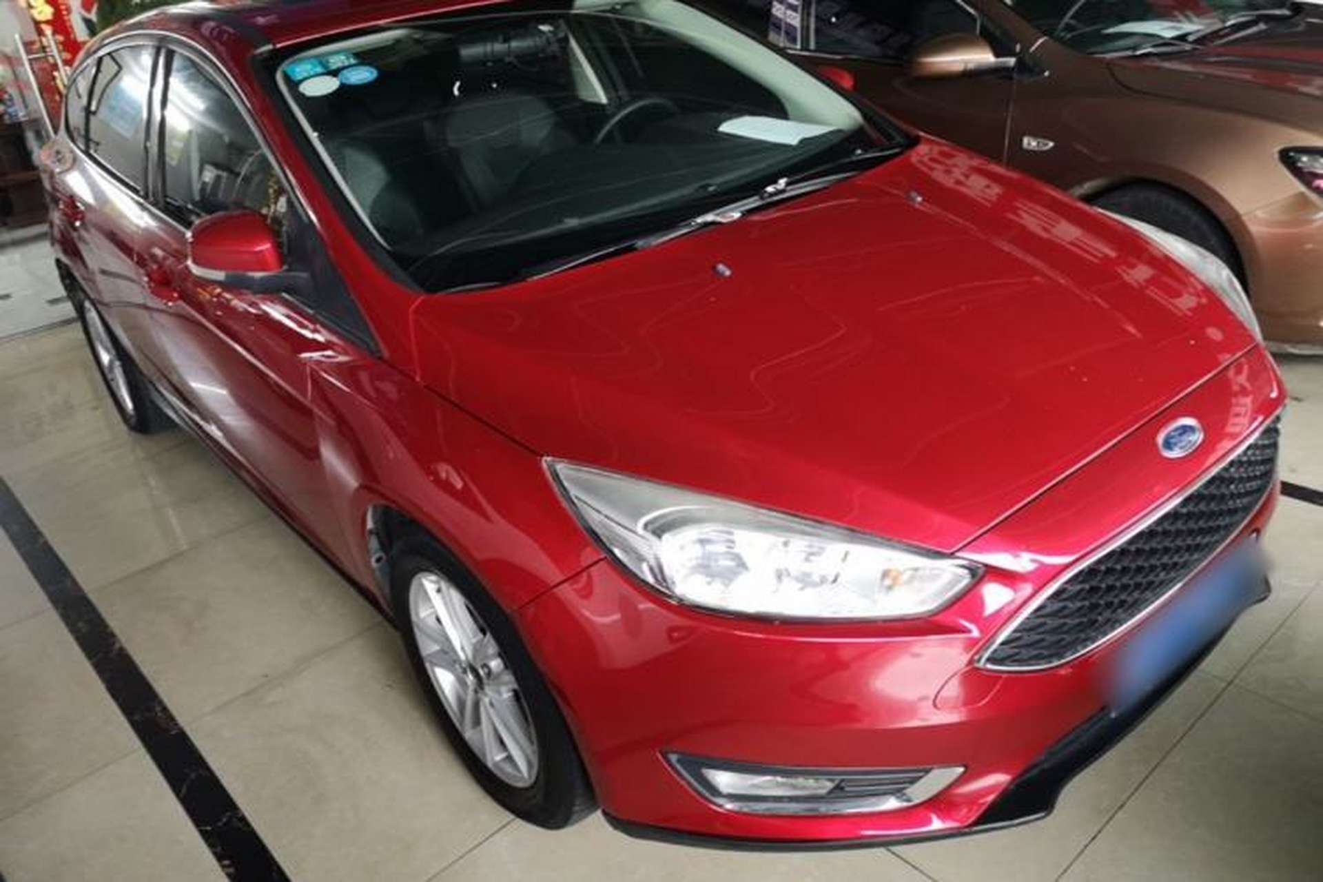 Used Ford Focus 2017 Hatchback 1.6L Automatic Fashion Edition Smart Drive Version Front Right 45 Deg