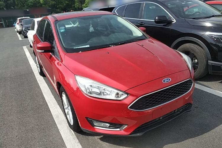 Used Ford Focus 2017 Hatchback 1.6L Manual Fashion Edition SmartDrive Version Front Right 45 Deg