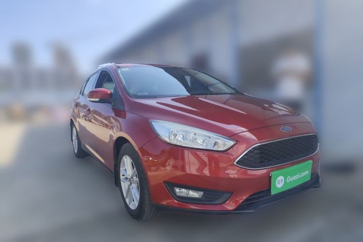 Used Ford Focus 2017 Hatchback 1.6L Automatic Fashion Edition Smart Drive Version Front Right 45 Deg