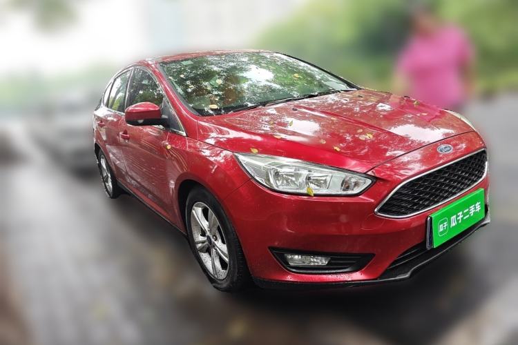 Used Ford Focus 2017 Hatchback 1.6L Automatic Comfort Plus SmartDrive Edition Front Right 45 Deg