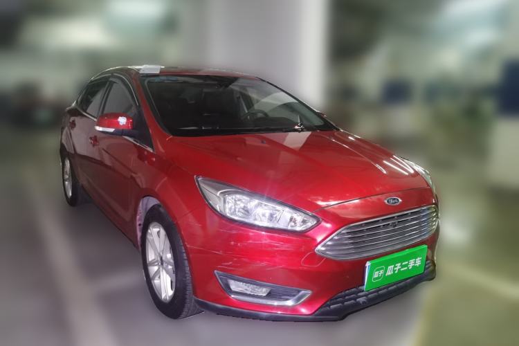Used Ford Focus 2017 Sedan EcoBoost 180 Automatic Elite Model Front Right 45 Deg