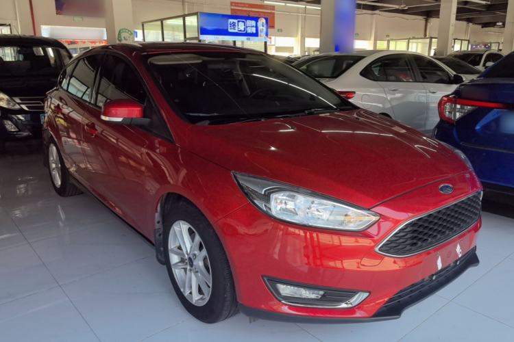 Used Ford Focus 2017 Hatchback 1.6L Automatic Fashion Edition Smart Drive Version Front Right 45 Deg