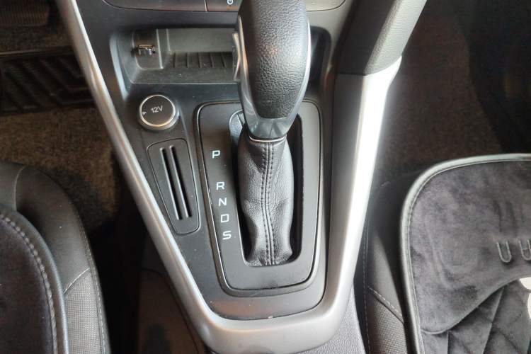 Used Ford Focus 2017 Hatchback 1.6L Automatic Comfort Plus SmartDrive Edition Gear Lever