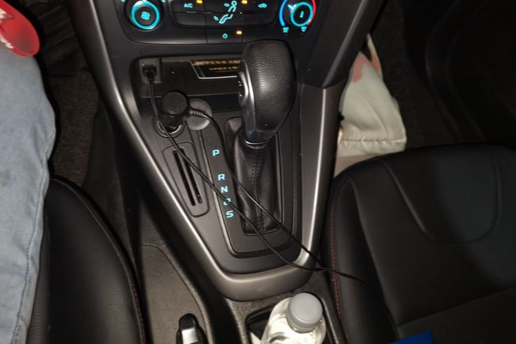 Used Ford Focus 2017 Hatchback 1.6L Automatic Comfort Plus SmartDrive Edition Gear Lever