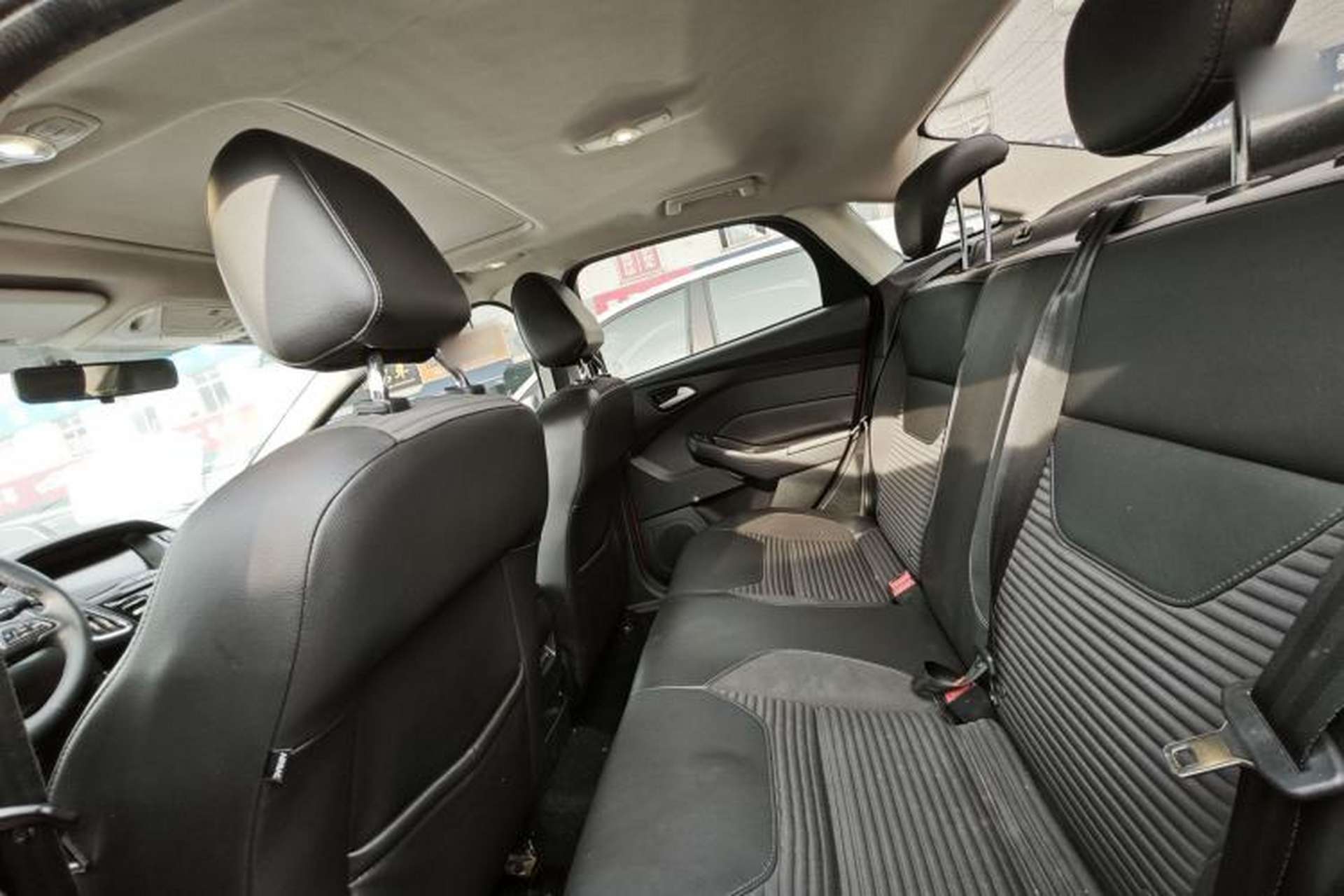 Used Ford Focus 2017 Sedan 1.6L Automatic Fashion Edition Smart Drive Version Headliner