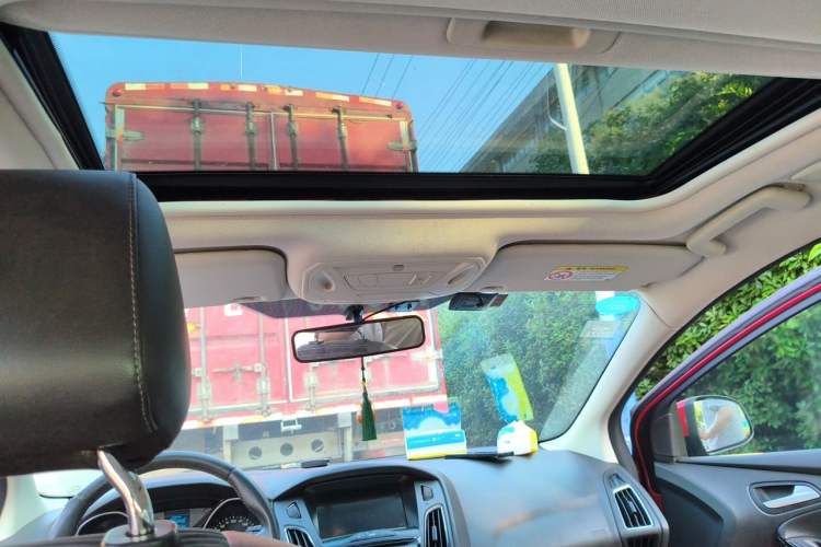 Used Ford Focus 2017 Sedan 1.6L Automatic Fashion Edition Smart Drive Version Headliner
