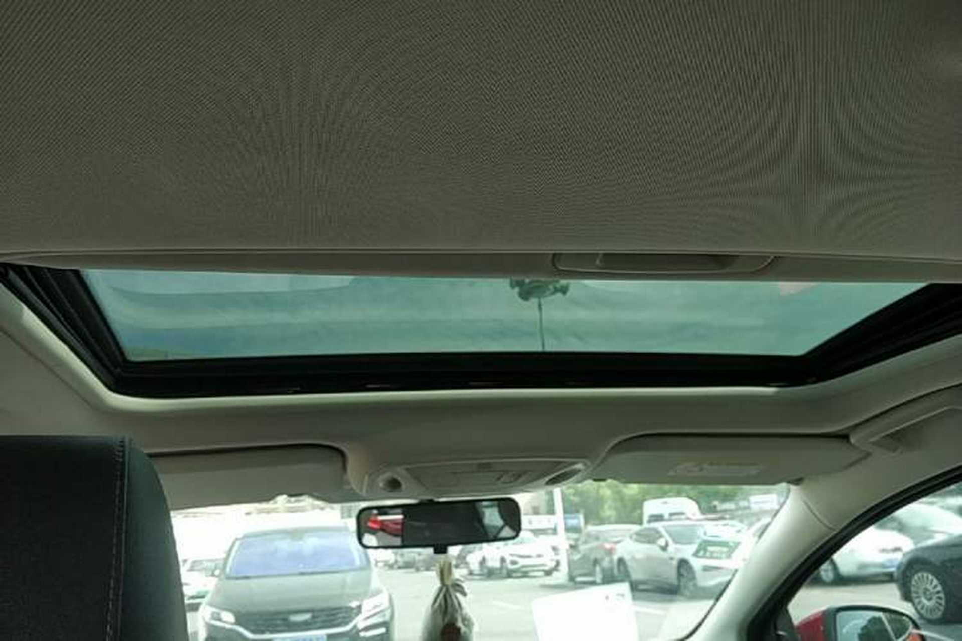 Used Ford Focus 2017 Hatchback 1.6L Manual Fashion Edition SmartDrive Version Headliner