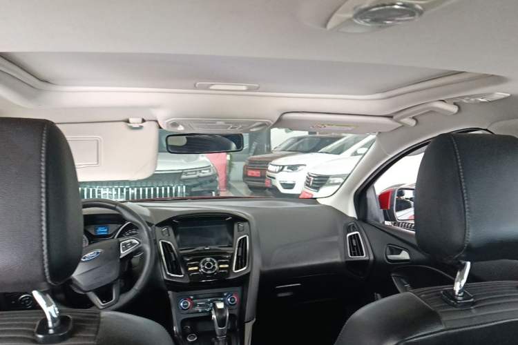 Used Ford Focus 2017 Sedan 1.6L Automatic Fashion Edition Smart Drive Version Headliner