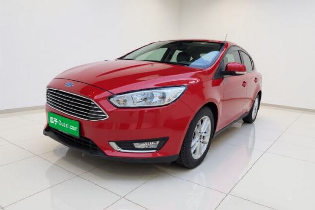 Used Ford Focus 2017 Sedan EcoBoost 125 Manual – Ultra-Style Edition with SmartDrive Features