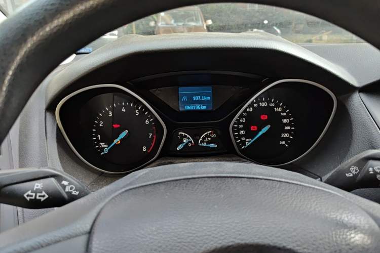 Used Ford Focus 2017 Sedan 1.6L Manual Comfort Plus SmartDrive Edition Instrument Cluster