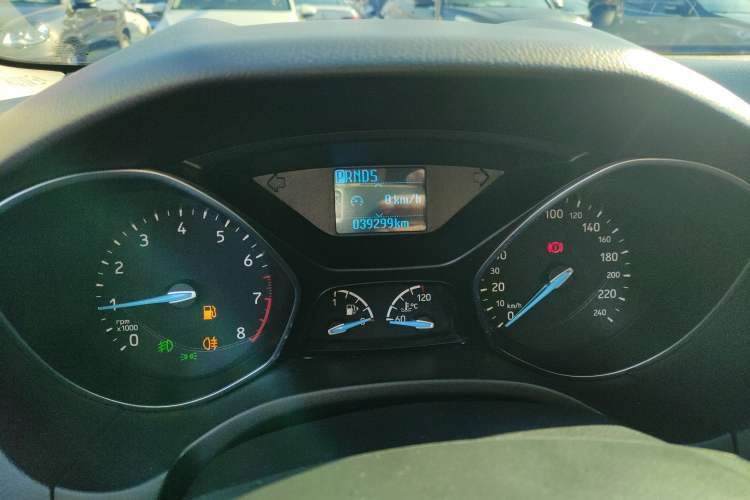 Used Ford Focus 2017 Hatchback 1.6L Automatic Fashion Edition Smart Drive Version Instrument Cluster