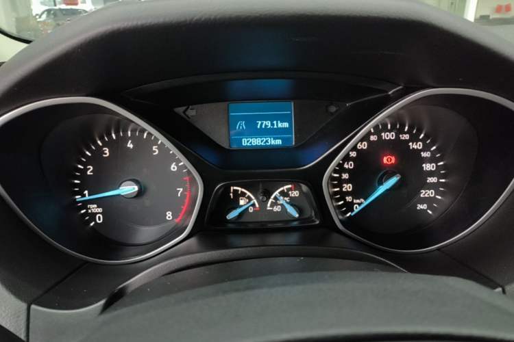 Used Ford Focus 2017 Hatchback 1.6L Manual Comfort Plus SmartDrive Edition Instrument Cluster