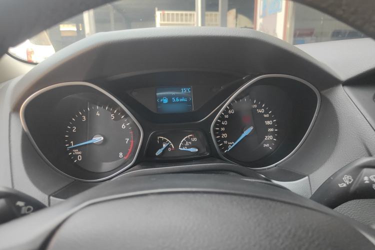 Used Ford Focus 2017 Sedan EcoBoost 125 Manual – Ultra-Style Edition with SmartDrive Features Instrument Cluster