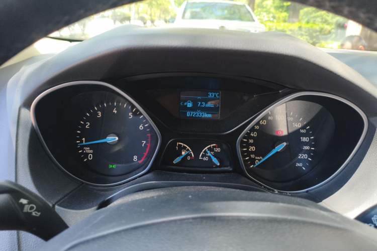 Used Ford Focus 2017 Hatchback 1.6L Manual Fashion Edition SmartDrive Version Instrument Cluster