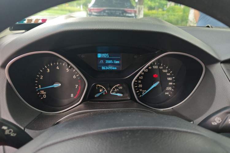 Used Ford Focus 2017 Sedan 1.6L Automatic Comfort Plus SmartDrive Edition Instrument Cluster