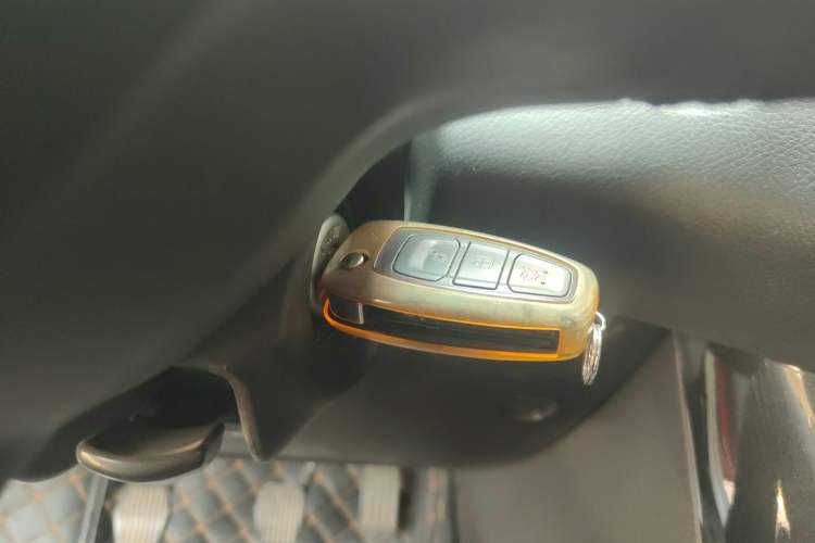 Used Ford Focus 2017 Sedan EcoBoost 125 Manual – Ultra-Style Edition with SmartDrive Features Interior 1