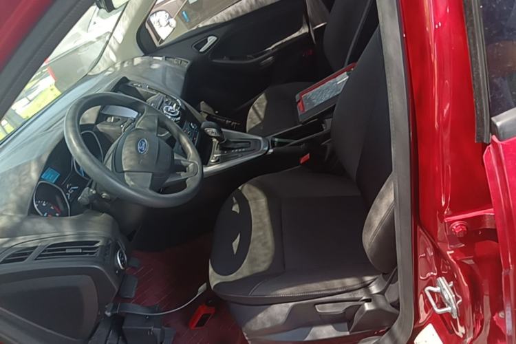 Used Ford Focus 2017 Hatchback 1.6L Automatic Comfort Plus SmartDrive Edition Left Front Seat