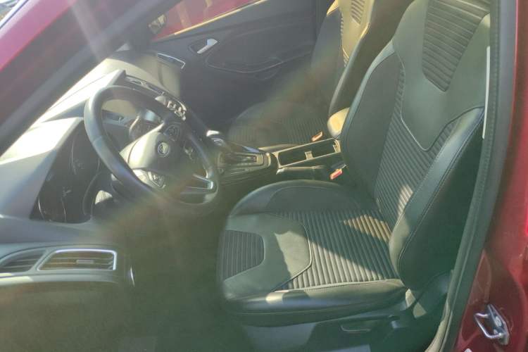 Used Ford Focus 2017 Hatchback 1.6L Automatic Fashion Edition Smart Drive Version Left Front Seat