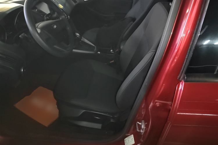 Used Ford Focus 2017 Hatchback 1.6L Automatic Comfort Plus SmartDrive Edition Left Front Seat