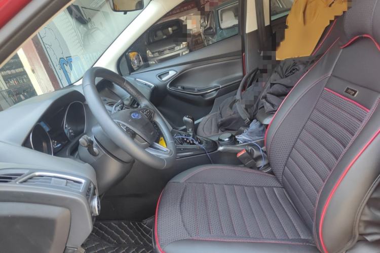 Used Ford Focus 2017 Sedan EcoBoost 125 Manual – Ultra-Style Edition with SmartDrive Features Left Front Seat