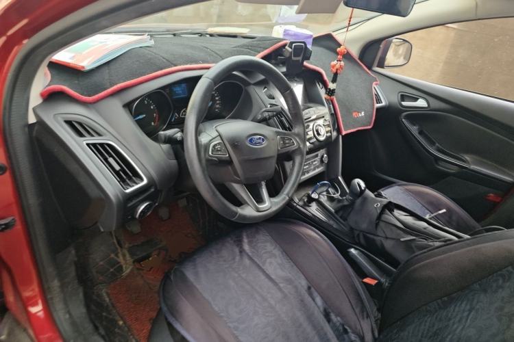 Used Ford Focus 2017 Sedan 1.6L Manual Fashion Edition Smart Drive Version Left Front Seat