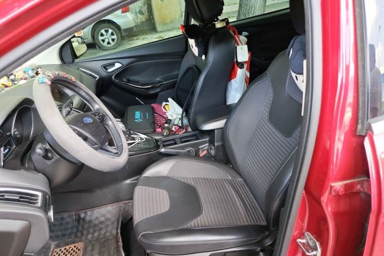 Used Ford Focus 2017 Hatchback EcoBoost 180 Automatic Elite Model Left Front Seat