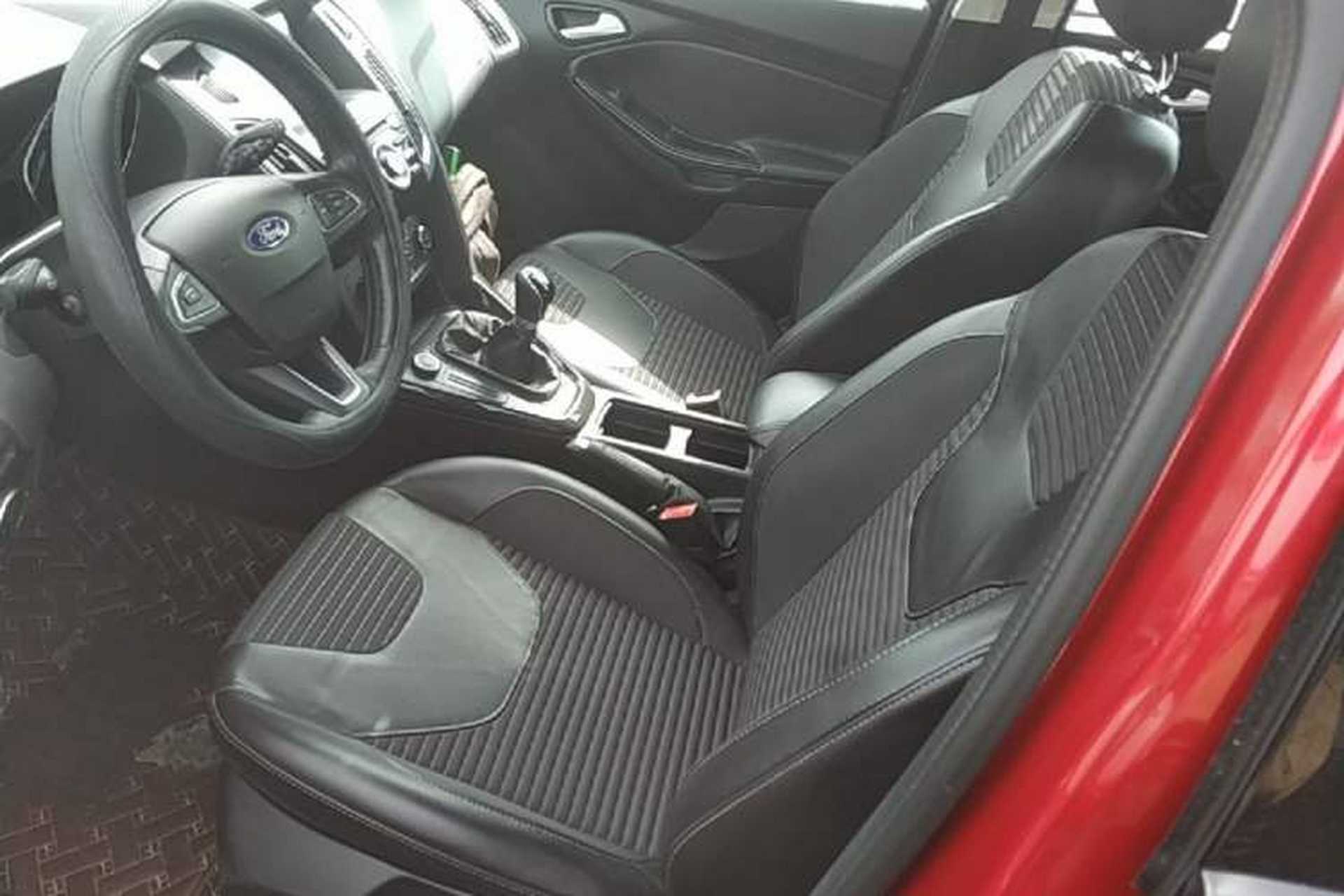 Used Ford Focus 2017 Hatchback 1.6L Manual Fashion Edition SmartDrive Version Left Front Seat