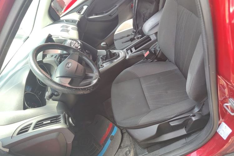 Used Ford Focus 2017 Hatchback 1.6L Manual Comfort Plus SmartDrive Edition Left Front Seat