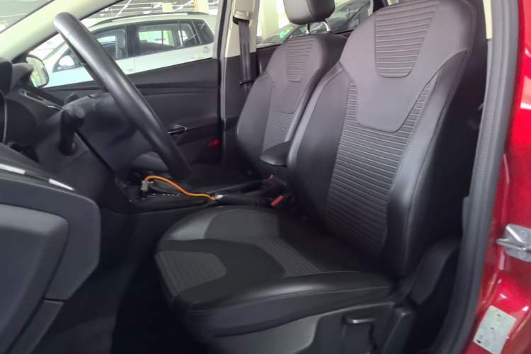 Used Ford Focus 2017 Hatchback 1.6L Automatic Fashion Edition Smart Drive Version Left Front Seat