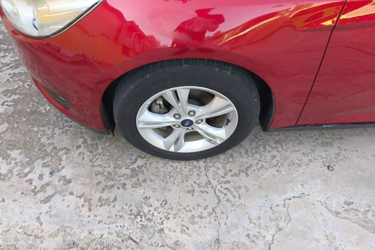 Used Ford Focus 2017 Hatchback 1.6L Automatic Comfort Plus SmartDrive Edition Left Front Wheel Hub