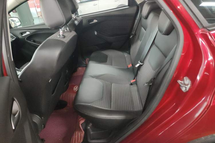 Used Ford Focus 2017 Hatchback 1.6L Automatic Fashion Edition Smart Drive Version Left Rear Seat
