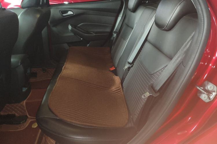Used Ford Focus 2017 Hatchback 1.6L Automatic Fashion Edition Smart Drive Version Left Rear Seat