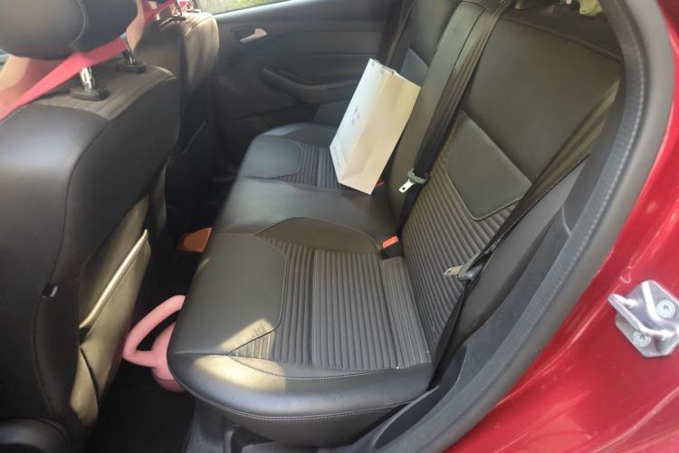 Used Ford Focus 2017 Hatchback 1.6L Automatic Fashion Edition Smart Drive Version Left Rear Seat