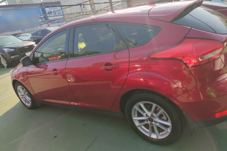 Used Ford Focus 2017 Hatchback 1.6L Automatic Fashion Edition Smart Drive Version Left Side