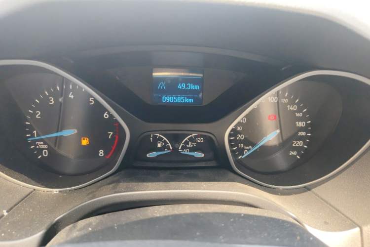 Used Ford Focus 2017 Hatchback 1.6L Manual Comfort Plus SmartDrive Edition Odometer Close Up