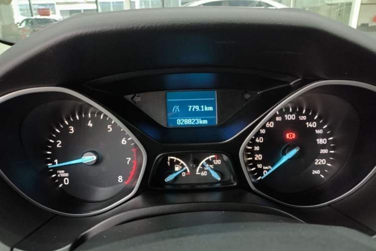 Used Ford Focus 2017 Hatchback 1.6L Manual Comfort Plus SmartDrive Edition Odometer Close Up