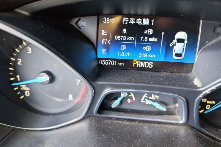 Used Ford Focus 2017 Hatchback EcoBoost 180 Automatic Elite Model Odometer Close Up