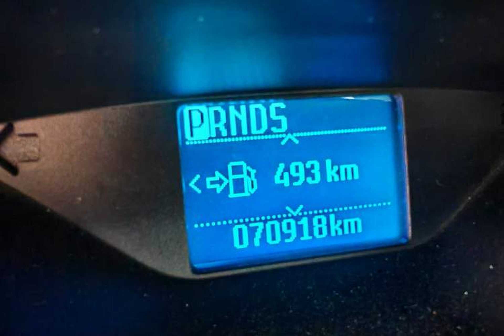 Used Ford Focus 2017 Sedan 1.6L Automatic Fashion Edition Smart Drive Version Odometer Close Up