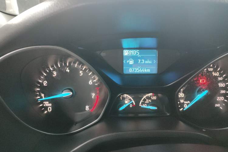 Used Ford Focus 2017 Hatchback 1.6L Automatic Fashion Edition Smart Drive Version Odometer Close Up