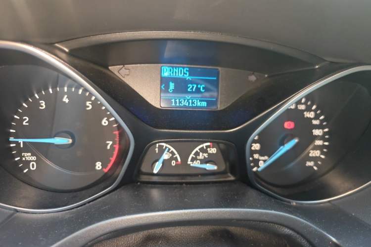 Used Ford Focus 2017 Hatchback 1.6L Automatic Fashion Edition Smart Drive Version Odometer Close Up