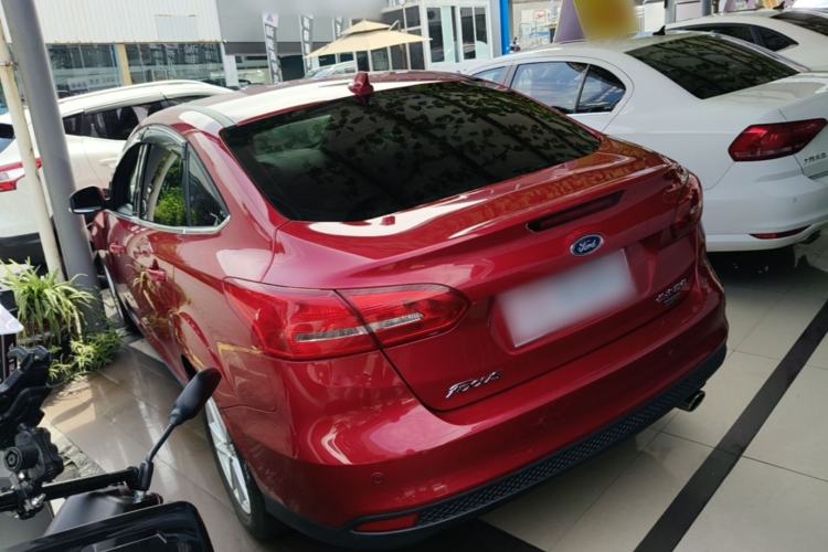 Used Ford Focus 2017 Sedan EcoBoost 180 Automatic Elite Model Rear Left 45 Deg